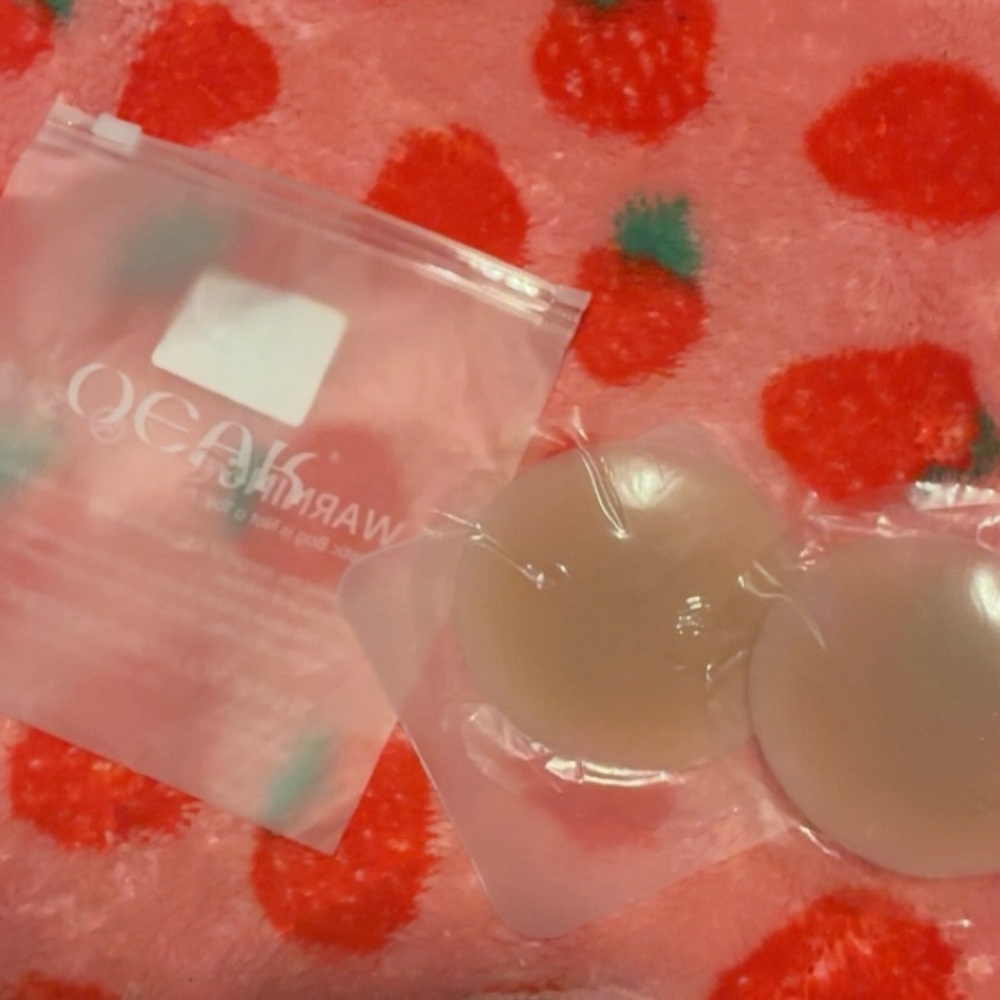 Sold
Silicone Adhesive Nipple Covers - Nude